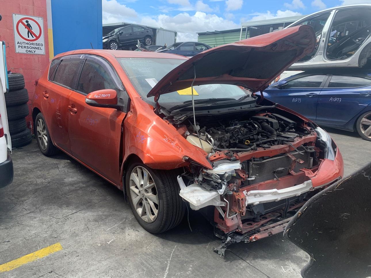 View Auto part Engine Toyota Corolla 2015