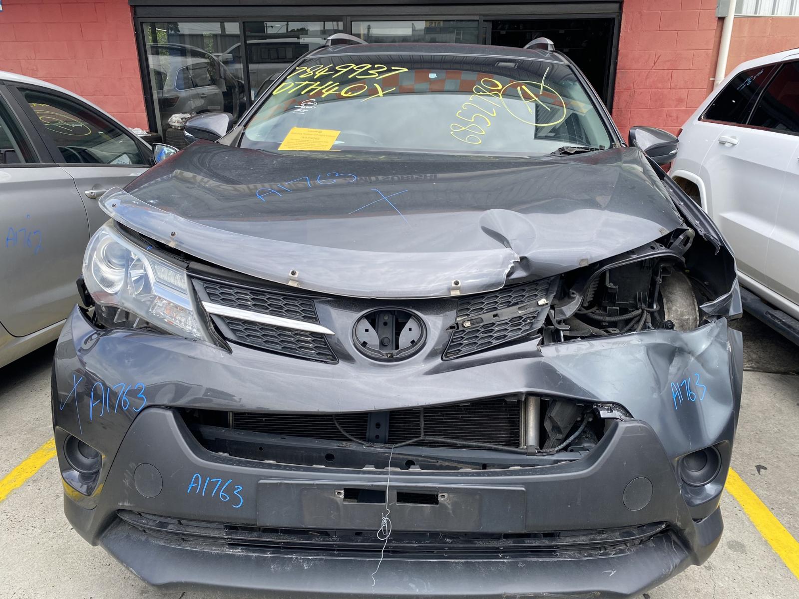 View Auto part Left Front Hub Assembly Toyota Rav4 2014