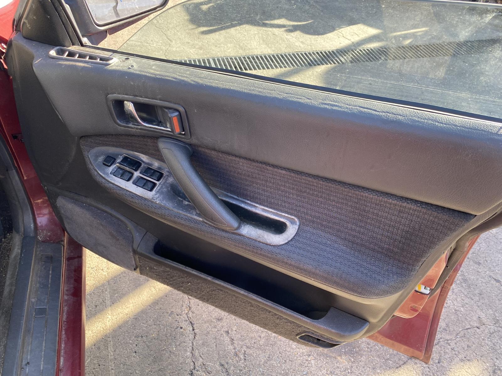 View Auto part Alternator Subaru Liberty 1993