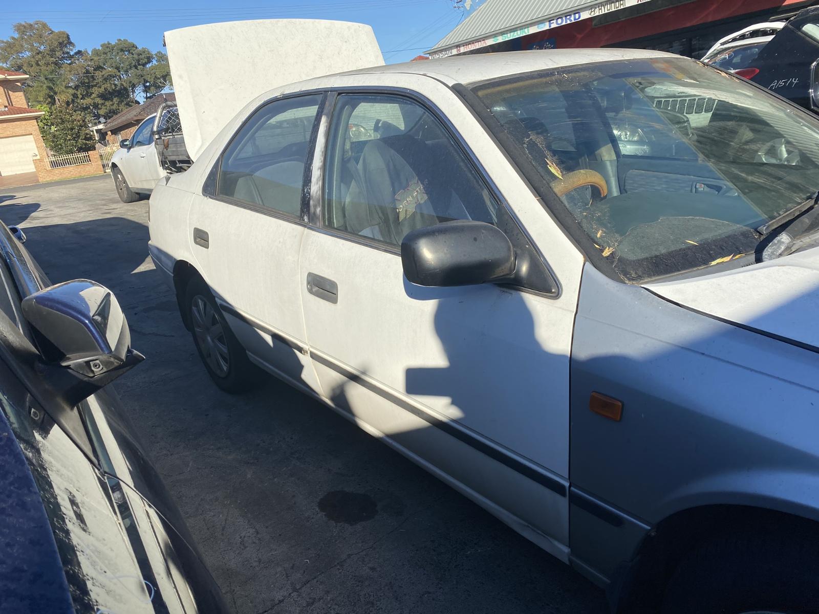 View Auto part Engine Toyota Camry 1998