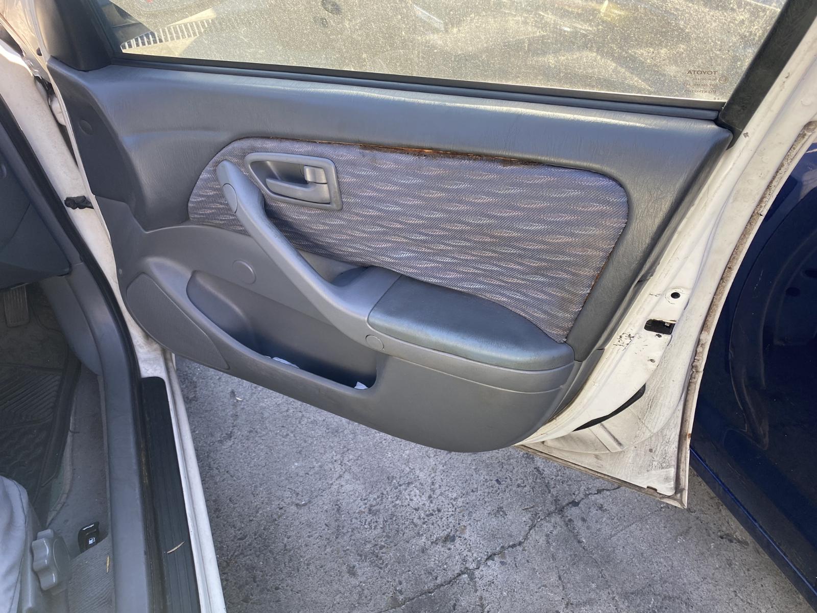 View Auto part Engine Toyota Camry 1998