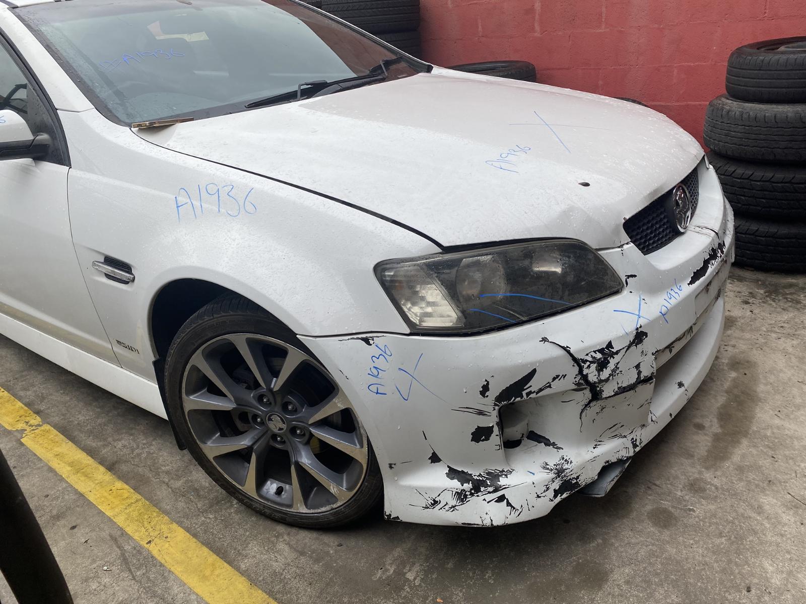 Left Indicator/Fog/Side Commodore Holden 2007