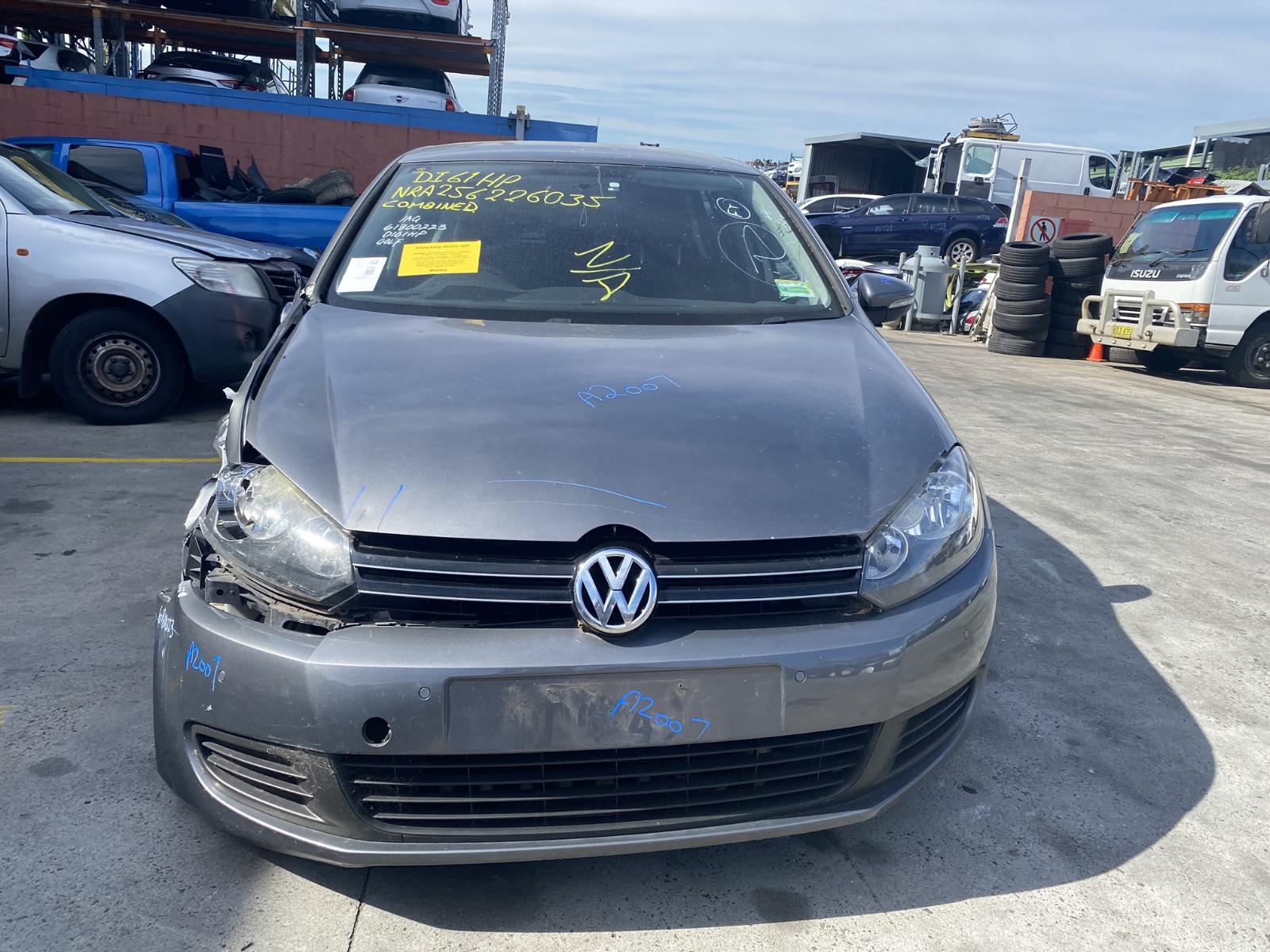 View Auto part Engine Volkswagen Golf 2013
