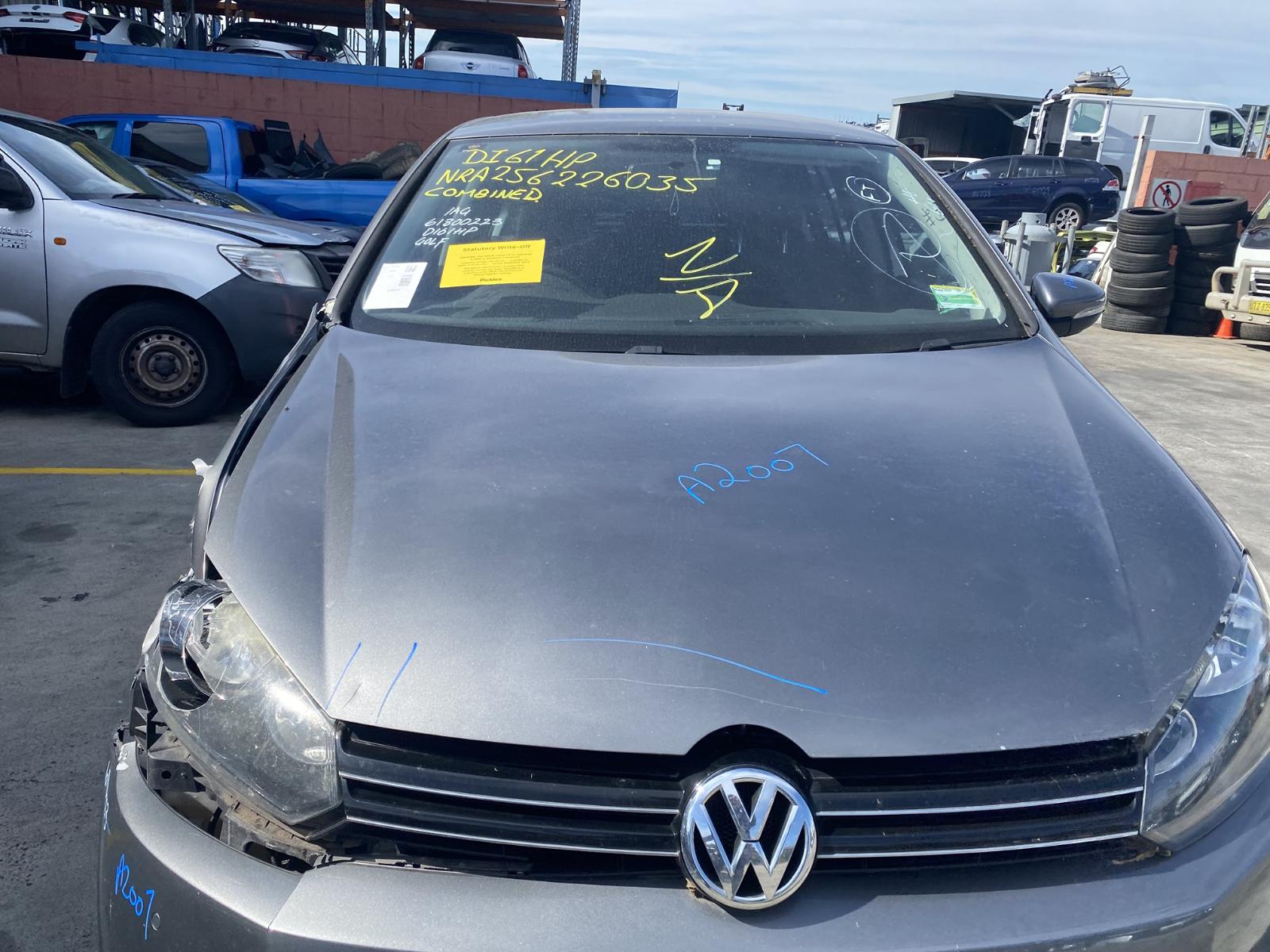 View Auto part Engine Volkswagen Golf 2013