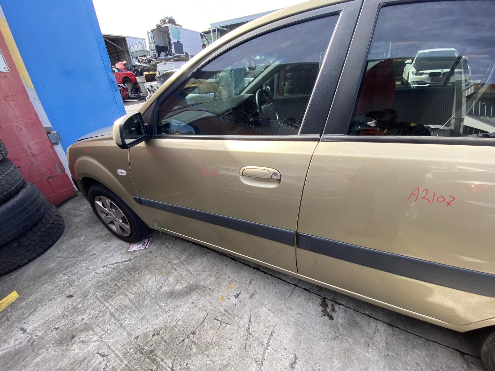 View Auto part Engine Kia Rio 2009