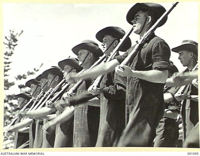 SYDNEY. RECRUITS IN TRAINING AT RAAF STATION AT RICHMOND. | Australian ...