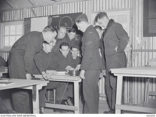 RAAF TRAINING. INSTRUCTIONS ON THE COMPASS. (NEGATIVE BY C. BOTTOMLEY ...