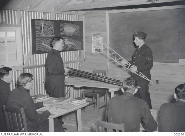 RAAF TRAINING. THE FRAMEWORK OF AN AEROPLANE IS EXPLAINED. (NEGATIVE BY ...
