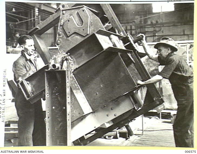 MANUFACTURERS OF BREN GUN CARRIERS (NEWPORT). | Australian War Memorial