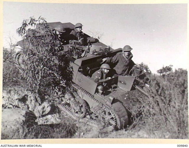 MANOEUVRES ON NEW SOUTH WALES COAST BREN GUN CARRIERS ACTION THEY 