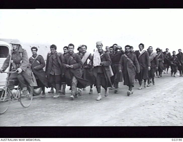 1941-12. SOME OF THE ITALIAN PRISONERS OF WAR CAPTURED BY NEW ...