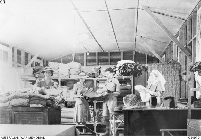 GAZA RIDGE, PALESTINE. 1942-08-25. SISTERS AND VADS SHOP AT 2/6TH ...