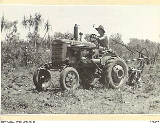 ADELAIDE RIVER, N.T. AUSTRALIA. 1942-10-09. PRIVATE H.J. RUSH OF NO. 1 ...
