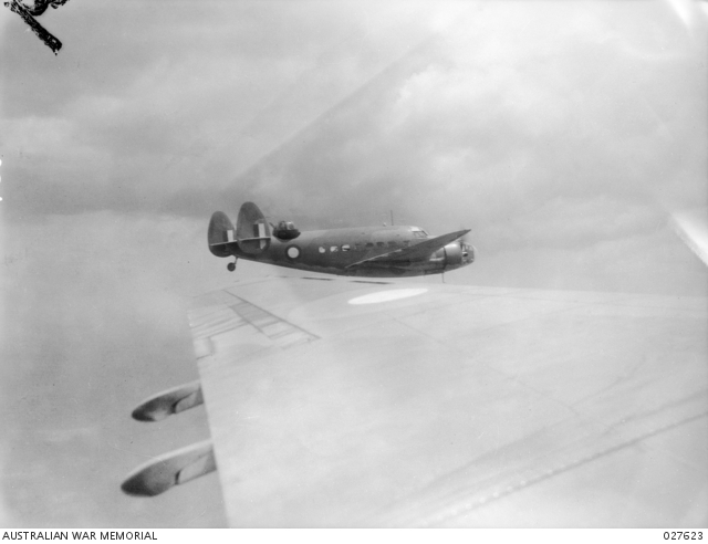 NORTHERN AUSTRALIA. 1942-10. LOCKHEED HUDSON BOMBERS OF THE RAAF FLYING ...