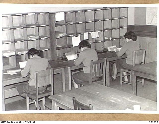 MELBOURNE, VIC. 1943-06-21. SCENE IN THE DESPATCH RIDER LETTER SERVICE ...