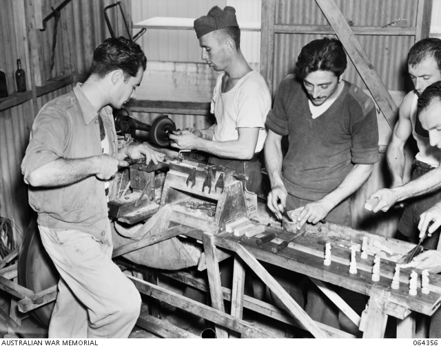 COWRA, NSW. 1944-02-07. ITALIAN PRISONERS OF WAR OF THE 12TH AUSTRALIAN ...