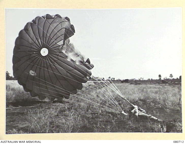 MAREEBA, QUEENSLAND. 1944-09-28. A PARATROOPER FROM THE 1ST PARACHUTE ...