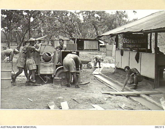 39 MILE POINT, STUART HIGHWAY, NT. 1944-10-30. TROOPS OF 1 FIELD ...