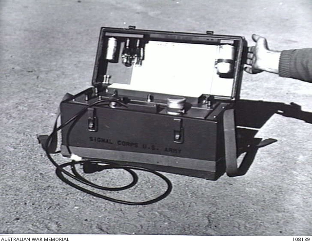 BALCOMBE, VIC, 1945-05-30. THE 101-B VOICE FREQUENCY RINGER, IN ITS ...