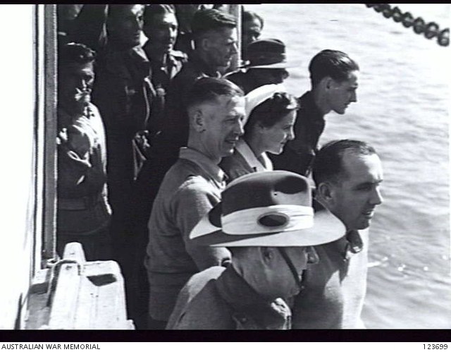 SYDNEY HARBOUR, NSW 1945-11-20. THE HOSPITAL SHIP KAROA ARRIVED AT ...