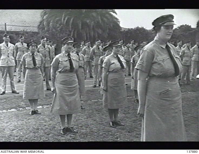 VIC. 1943-02-011. SERVICE POLICEWOMEN GRADUATES OF THE WOMEN'S ...