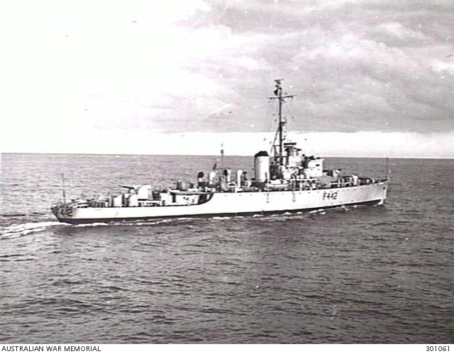 STARBOARD QUARTER VIEW OF THE FRIGATE HMAS MURCHISON (F442). SHE IS ...