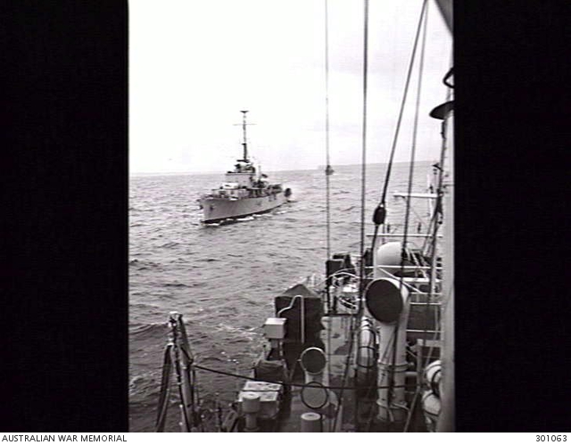 JERVIS BAY, ACT. PORT BOW VIEW OF THE FRIGATE HMAS MURCHISON (F442 ...