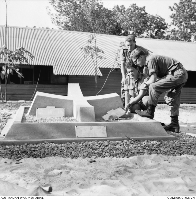 Nui Dat, South Vietnam. 1969-03. Private (Pte) B. Bishop, Pte Lewis ...