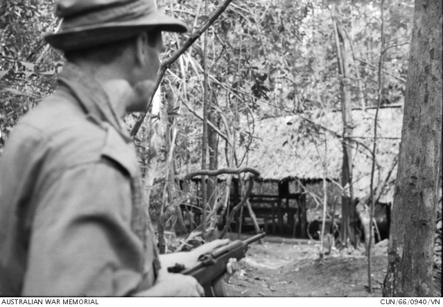 Vietnam. 1966-11-28. A soldier of the 6th Battalion, The Royal ...
