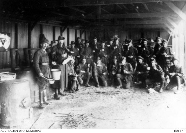 CODFORD, SALISBURY PLAIN, ENGLAND. 1918. AUSTRALIAN SOLDIERS MAKING USE ...