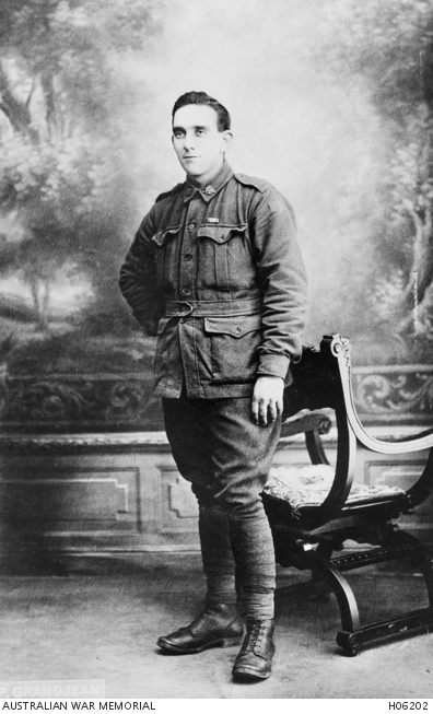 Studio portrait of 3433 Corporal George William Neal MM, 1st Light ...