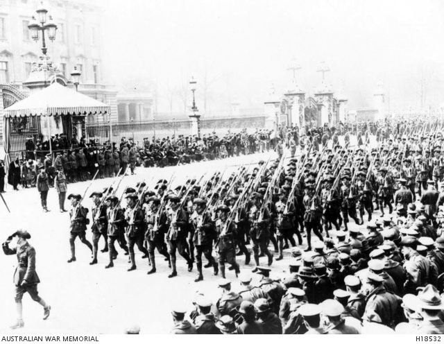 Australian infantrymen taking part in the Lord Mayor's Procession march ...