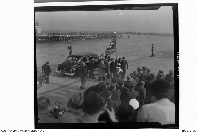 Lieutenant General (Lt Gen) Matthew B Ridgway greets General (Gen ...