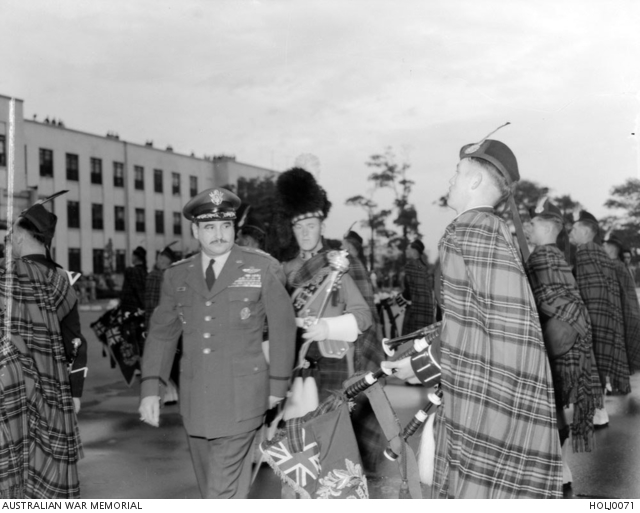 Pipes and Drums of the 1st Battalion, The Royal Australian Regeimt ...
