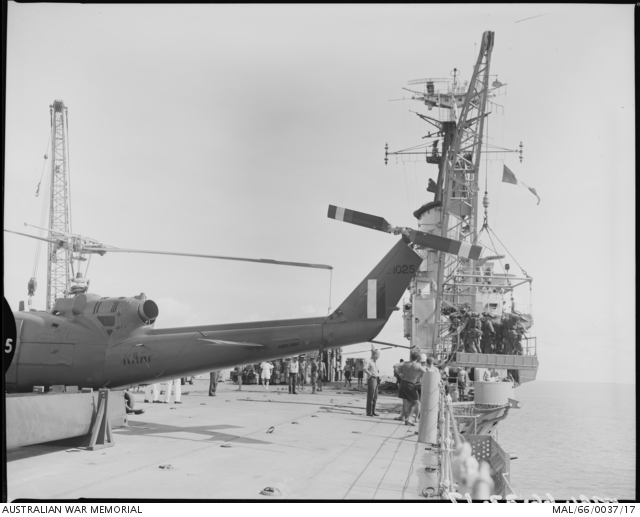 Unloading RAAF helicopters from HMAS Sydney at Vung Tau, South Vietnam ...