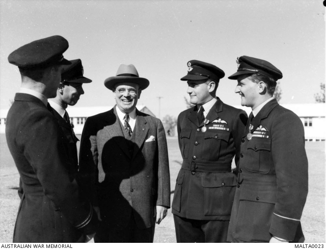 Mr Pete Jarman, US Ambassador, chats with members of the RAAF after an ...