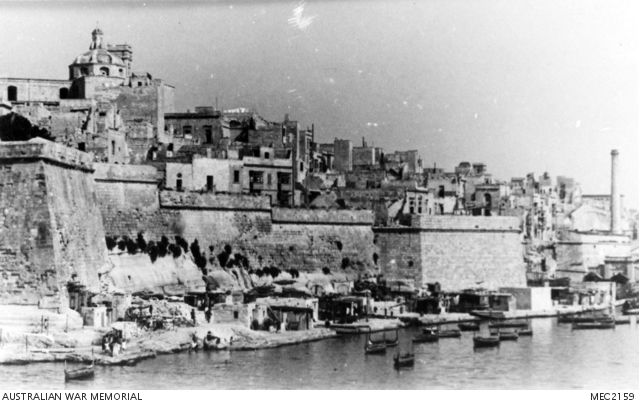 malta-c-july-1943-view-of-the-harbour-in-malta-where-two-raaf