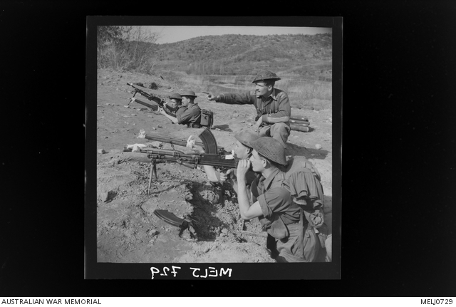 Men of B Company, 1st Battalion, The Royal Australian Regiment (1RAR ...
