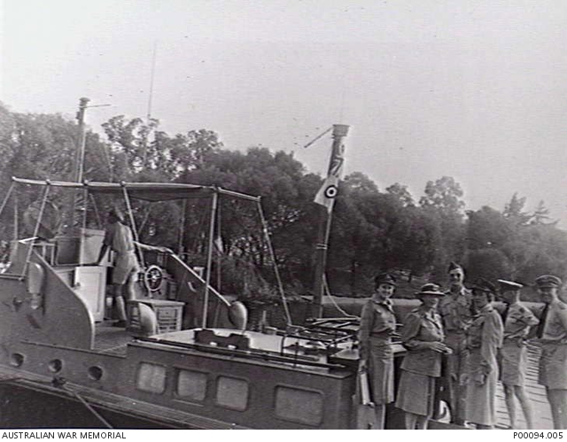 PERTH, WESTERN AUSTRALIA, C. 1945. WAAAF AND RAAF PERSONNEL ON BOARD A ...