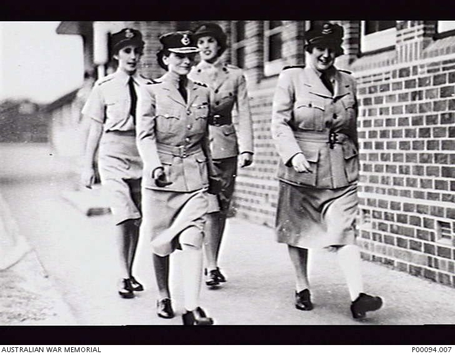 PERTH, WA, 1945-04. INSPECTION OF WAAAF TRAINING SECTION AT RAAF ...