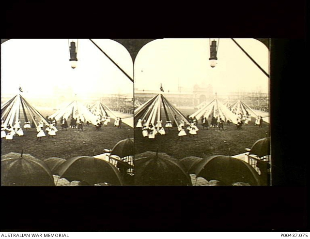 Melbourne, Vic. c.1908-08. Children from state schools demonstrate ...