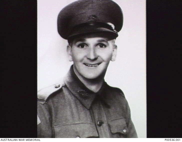 PORTRAIT OF NX136215 EDWARD FRANCIS KEYS, C 1940. (DONOR: E. CROME ...