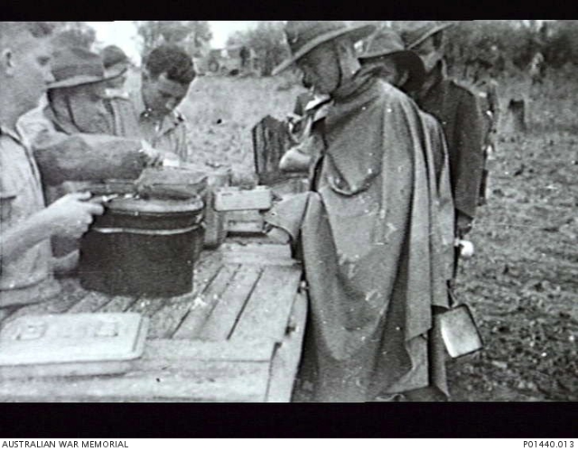 GUNNEDAH, NSW. 1942. MESS PARADE AT A STAGING CAMP FOR 2/7TH AUSTRALIAN ...
