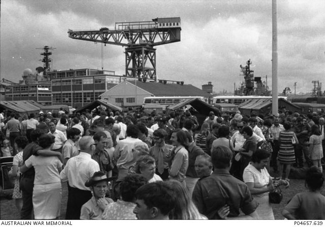 Arrival in Sydney, 7th Battalion, The Royal Australian Regiment (7RAR ...
