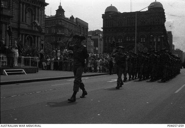 Arrival in Sydney, 7th Battalion, The Royal Australian Regiment (7RAR ...