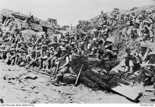 Members of D Company, 2nd Battalion, The Royal Australian Regiment ...