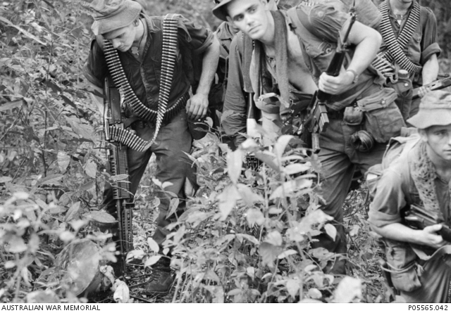 Unidentified members of 6th Battalion, The Royal Australian Regiment ...