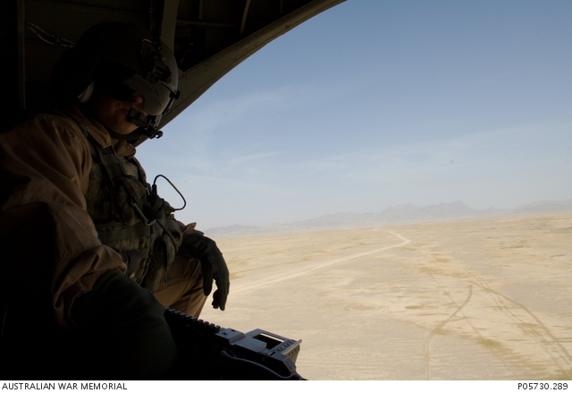 Chinook CH-47D helicopter operated by 5th Aviation Regiment (5 AVN ...