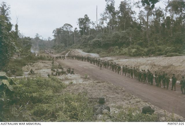 Members of the 2nd Battalion, The Royal Australian Regiment (2RAR ...