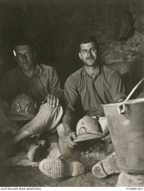 Italian prisoners of war in Tobruk. | Australian War Memorial